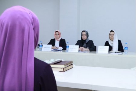 Azərbaycanda nə qədər qadın din xadimi var? - RƏSMİ